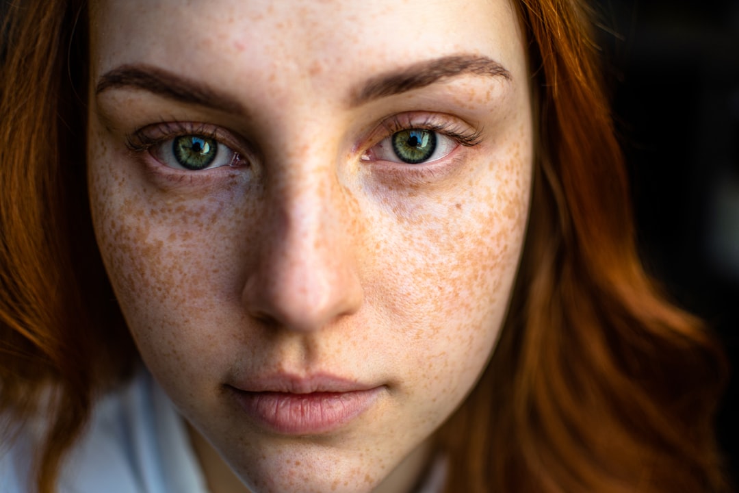 Glykolsäure Peeling Anwendung für sanfte Hauterneuerung und strahlende Haut